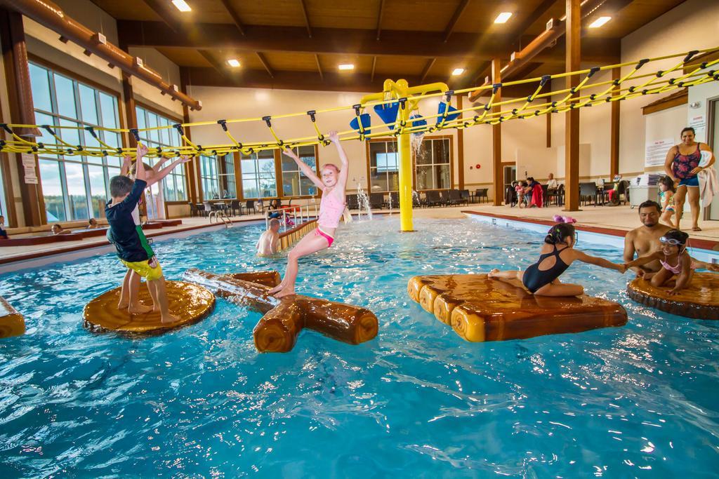 Elkhorn Resort, Spa, And Conference Centre Wasagaming Eksteriør billede