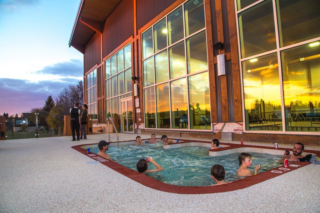 Elkhorn Resort, Spa, And Conference Centre Wasagaming Eksteriør billede