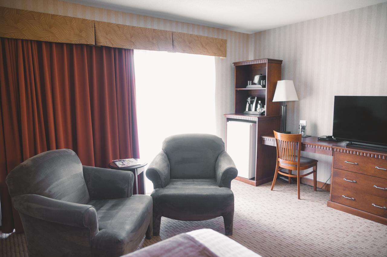 Elkhorn Resort, Spa, And Conference Centre Wasagaming Eksteriør billede