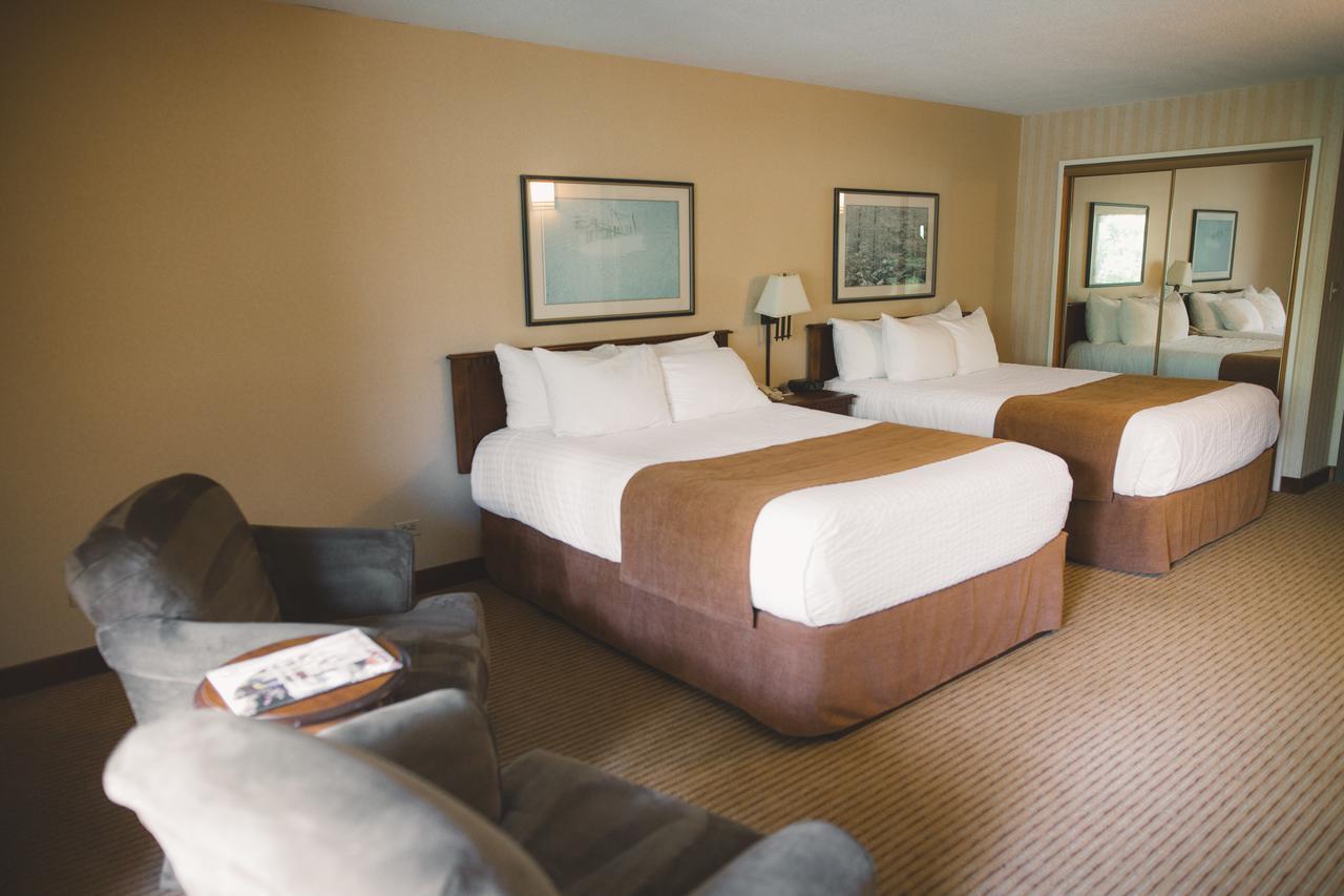 Elkhorn Resort, Spa, And Conference Centre Wasagaming Eksteriør billede