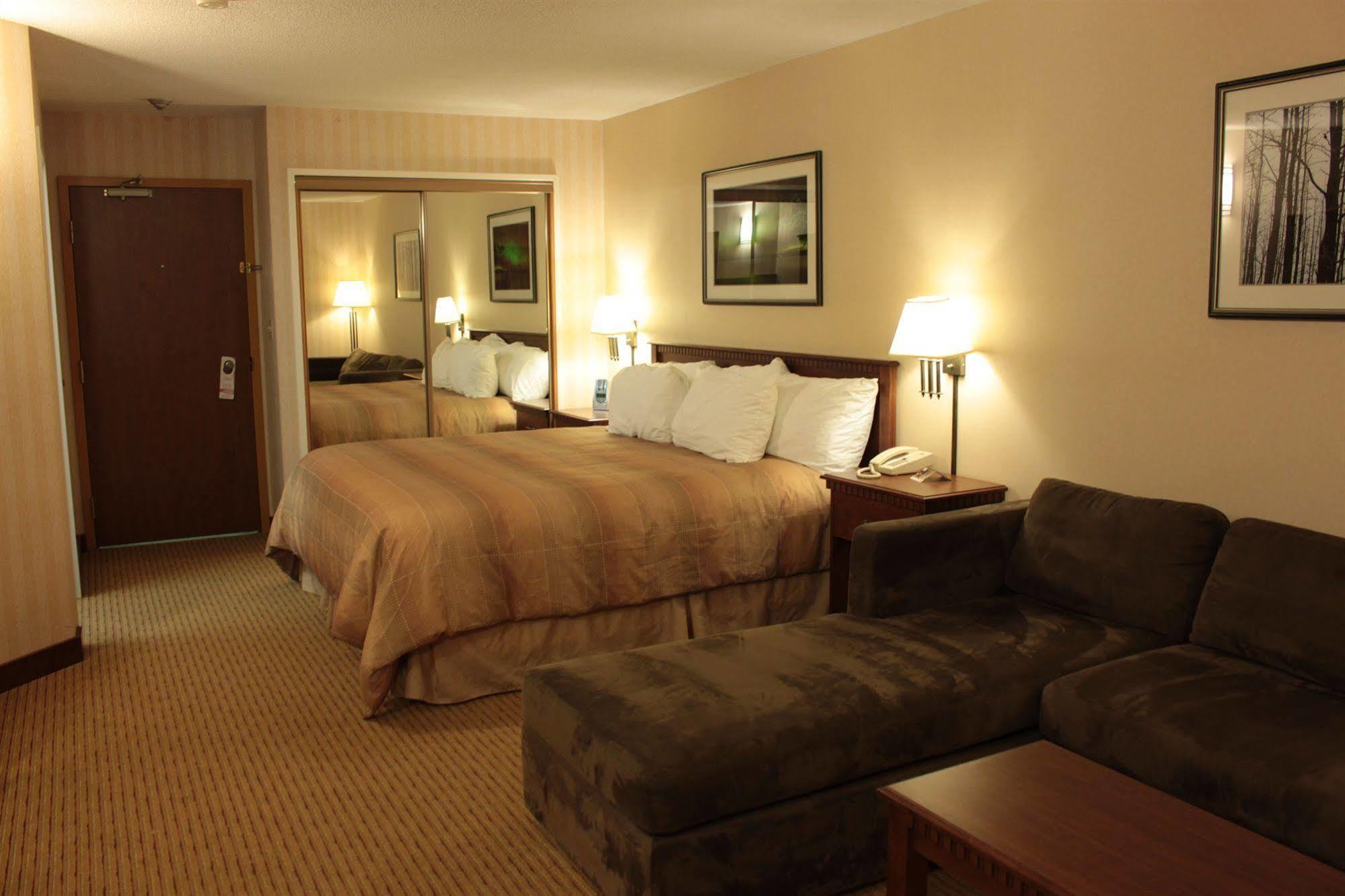 Elkhorn Resort, Spa, And Conference Centre Wasagaming Eksteriør billede