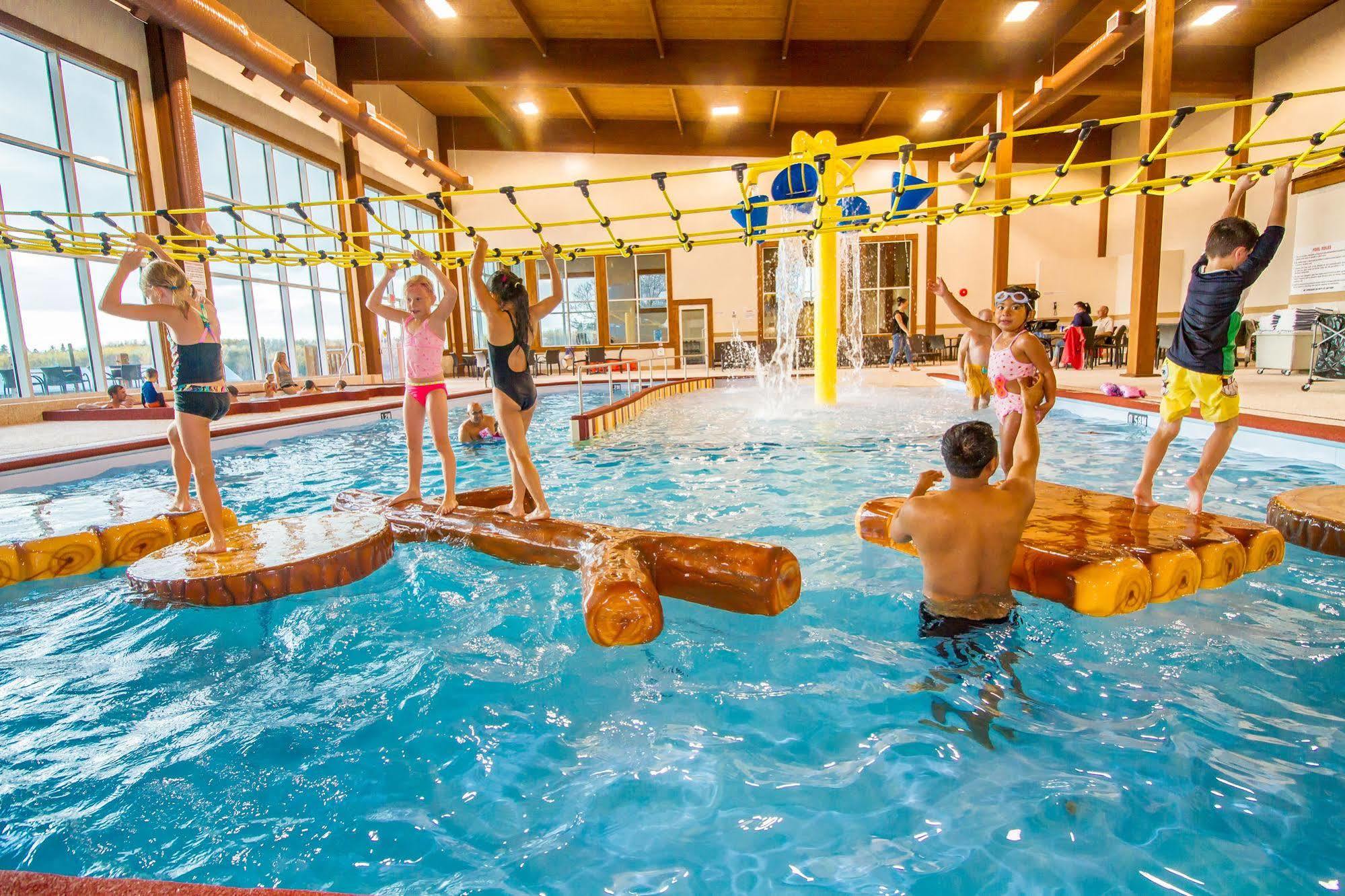 Elkhorn Resort, Spa, And Conference Centre Wasagaming Eksteriør billede