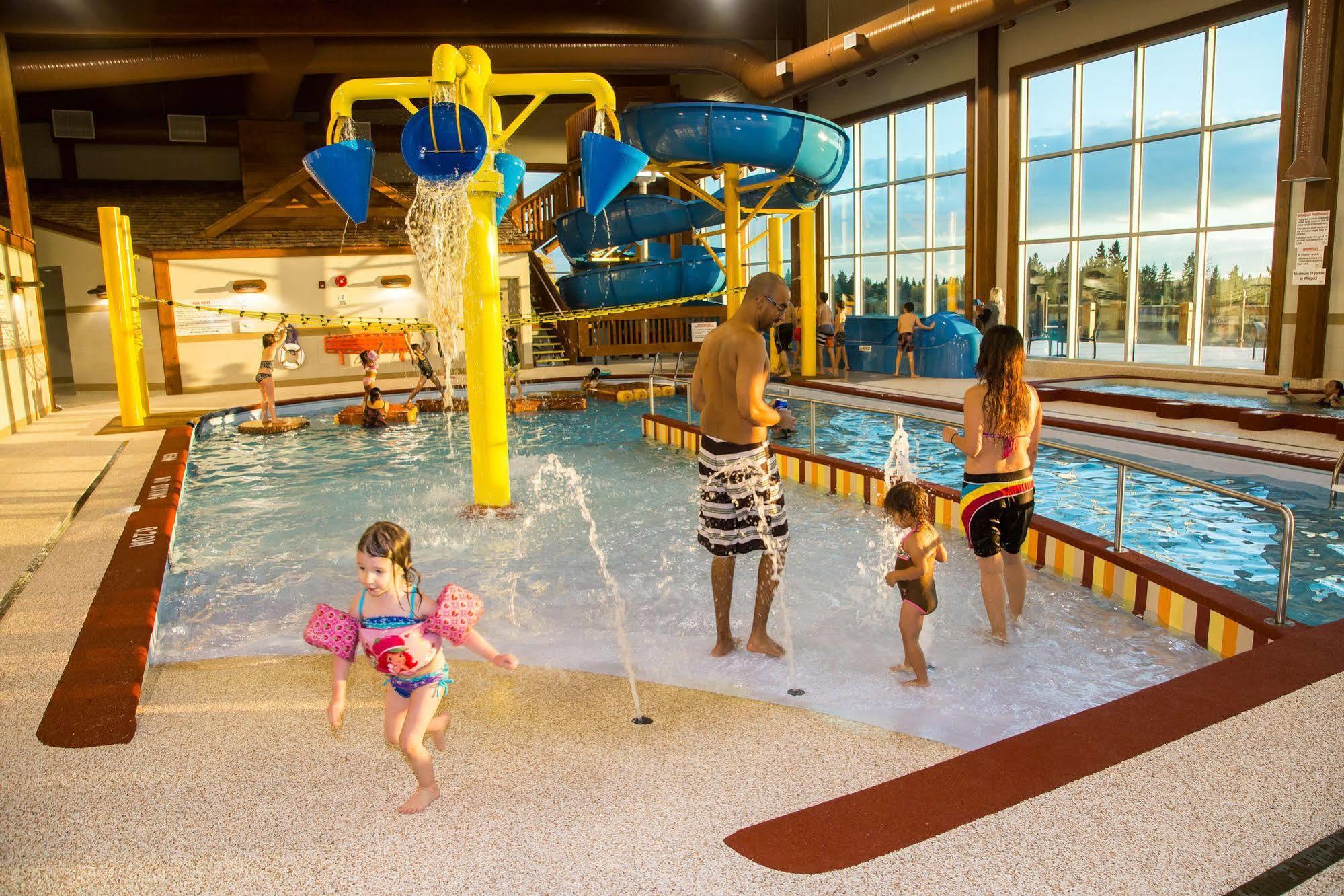 Elkhorn Resort, Spa, And Conference Centre Wasagaming Eksteriør billede