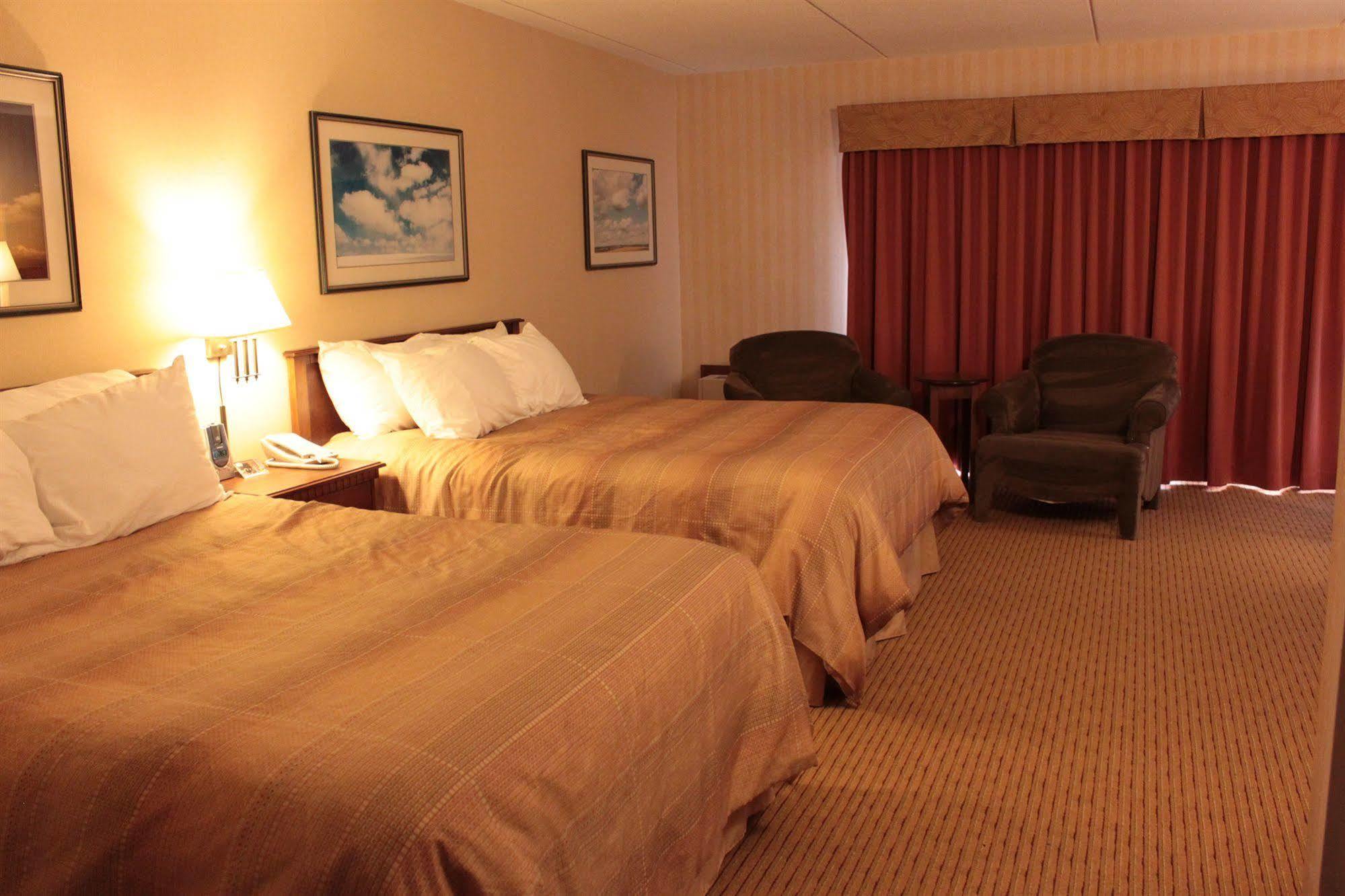 Elkhorn Resort, Spa, And Conference Centre Wasagaming Eksteriør billede